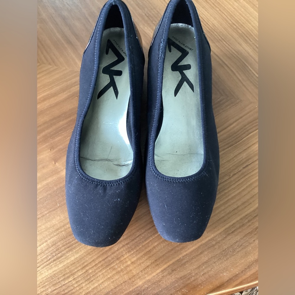 Ann Klein black wedge heal size 9